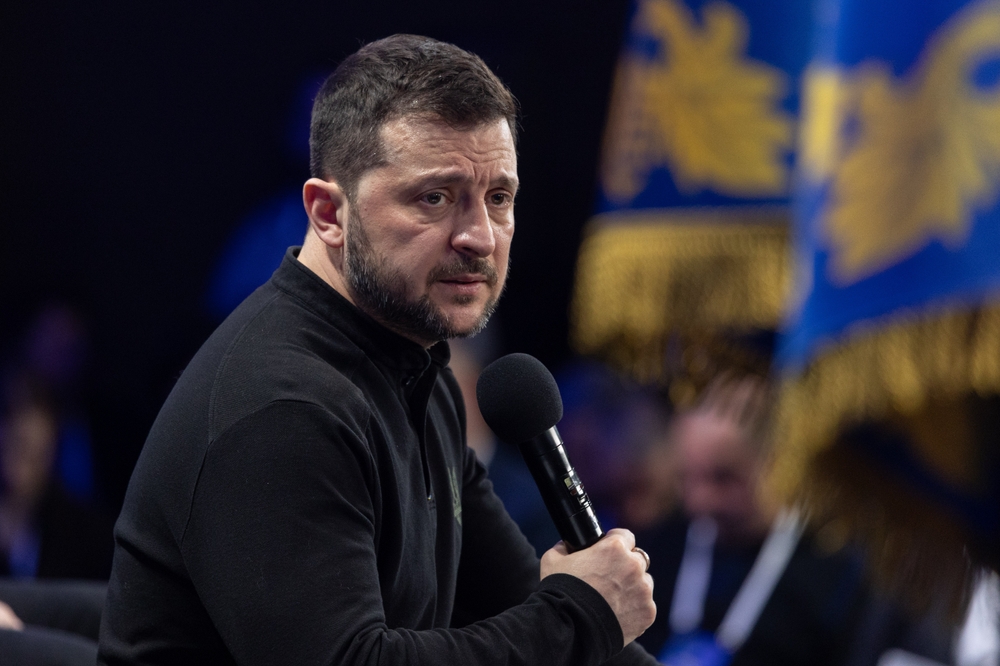 Volodymyr Zelenskyy with microphone